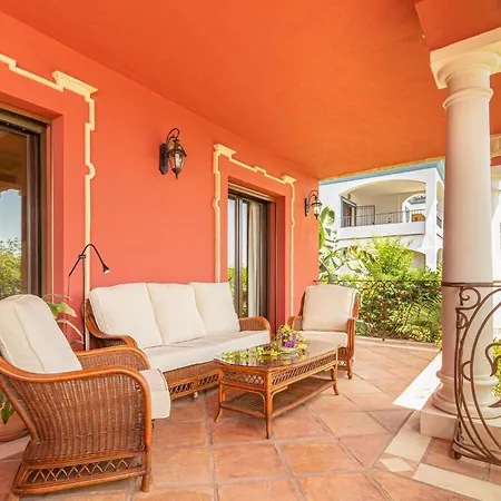 Beautiful In With Wifi, Outdoor Swimming Pool And Swimming Pool * Marbella