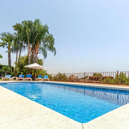 Beautiful In With Wifi, Outdoor Swimming Pool And Swimming Pool *