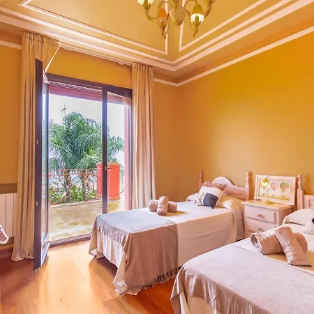Beautiful In With Wifi, Outdoor Swimming Pool And Swimming Pool