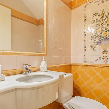 Beautiful In With Wifi, Outdoor Swimming Pool And Swimming Pool Semesterbostad *