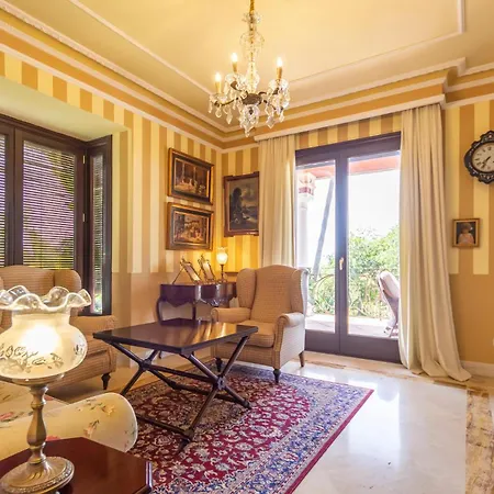 Semesterbostad Beautiful In With Wifi, Outdoor Swimming Pool And Swimming Pool Marbella