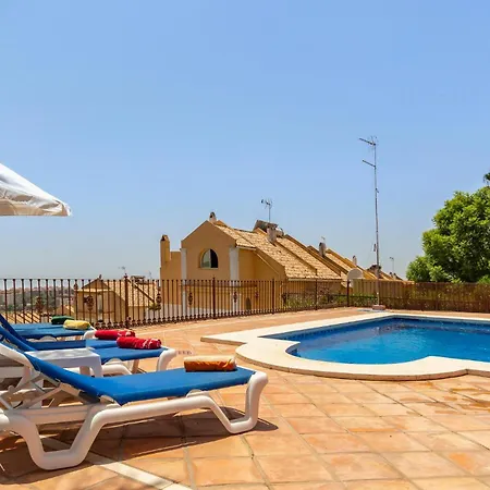 Beautiful In With Wifi, Outdoor Swimming Pool And Swimming Pool Semesterbostad *
