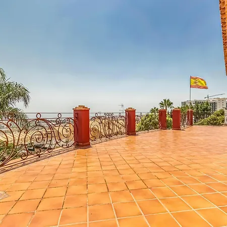 Beautiful In With Wifi, Outdoor Swimming Pool And Swimming Pool Semesterbostad Marbella